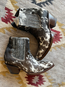 Alma Cowhide Boots Size 8